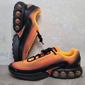 Nike Air Max DN SE Laser Orange Black Sneakers HM0810-100 Mens 11.5✨️EXCELLENT✨️